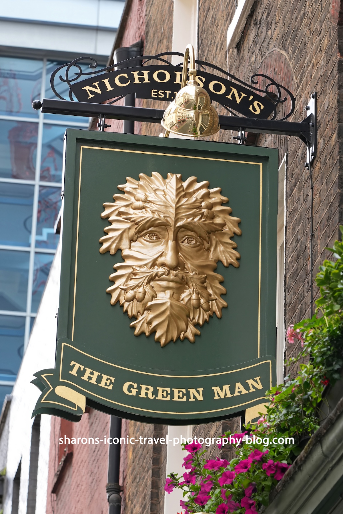 The Green Man Pub&nbsp;Sign