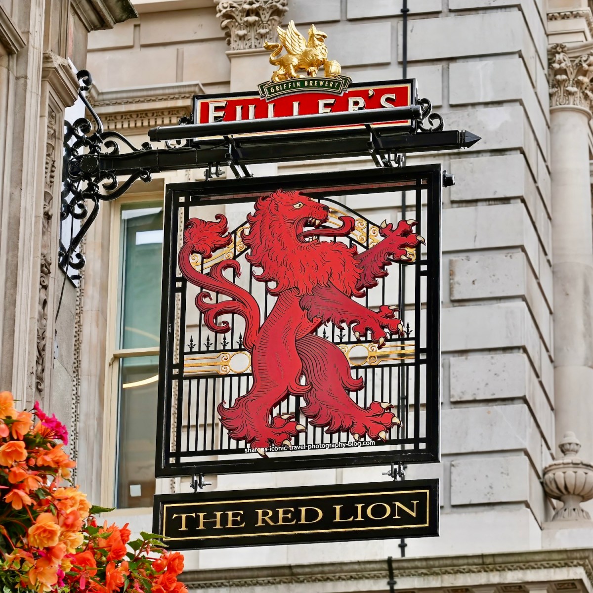 Red Lion Pub&nbsp;Sign