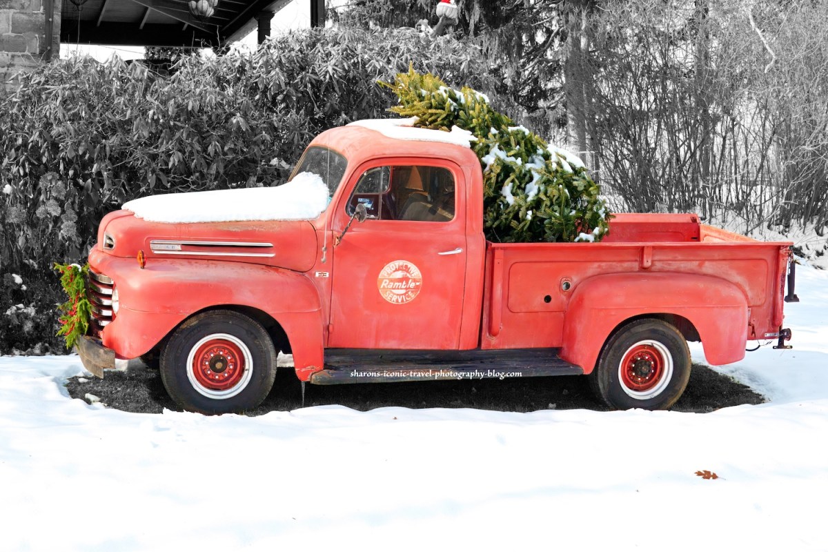 Vintage Christmas Truck&nbsp;2025